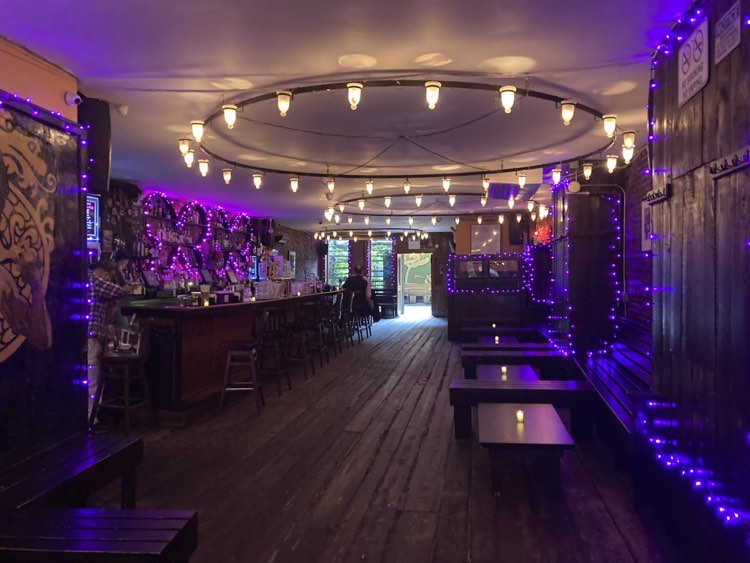 A picture of Sweet & Vicious before people arrived