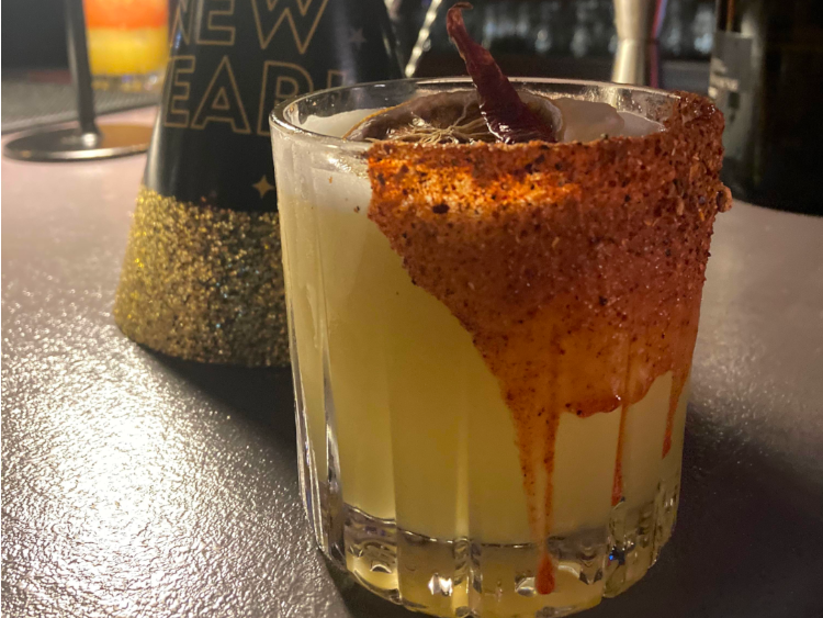 A picture of a fancy spicy margarita
